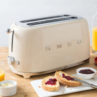 Grille-pain/Toaster 4 tranches années 50 TSF02 - SMEG