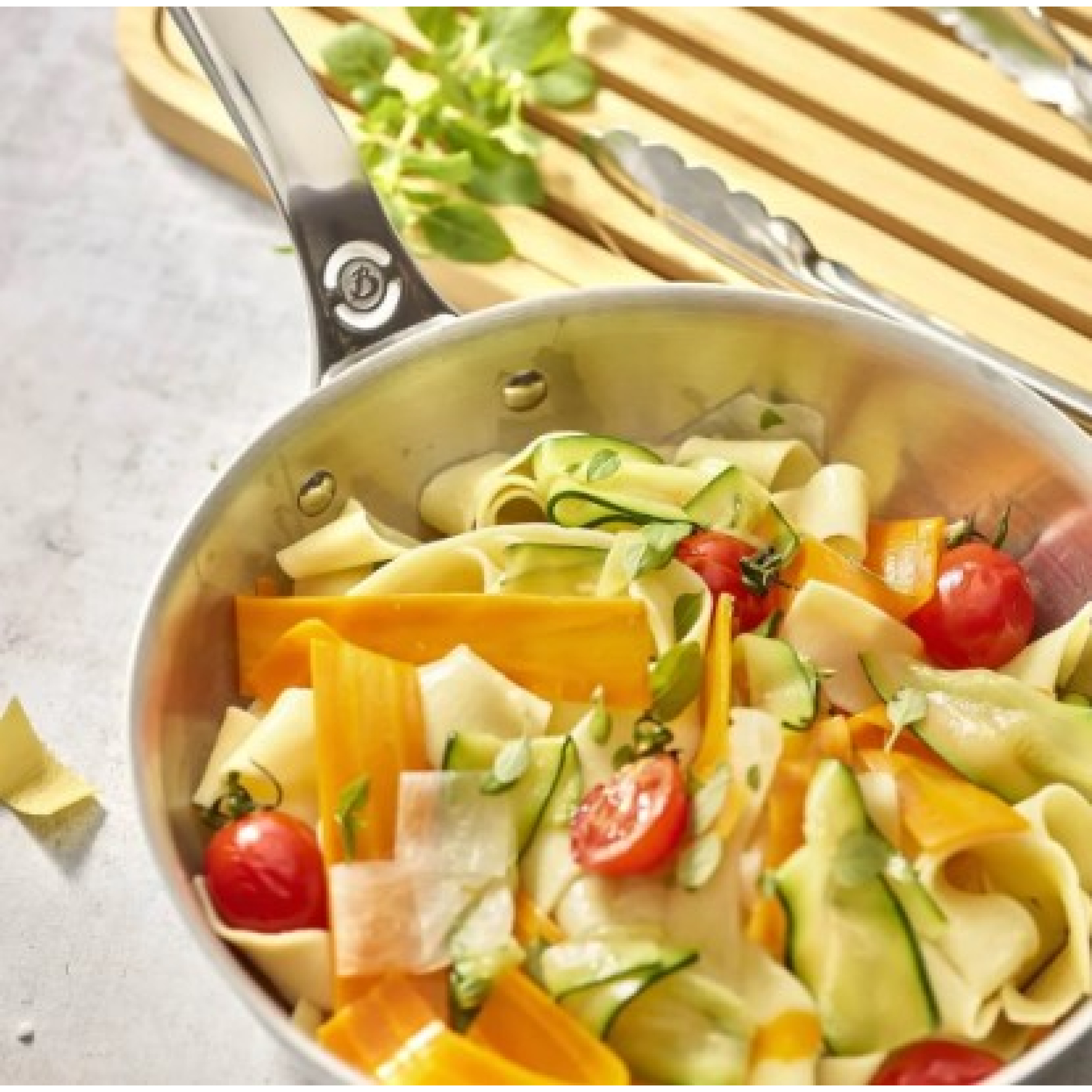 SAUTEUSE BOMBÉE INOX AFFINITY - DE BUYER