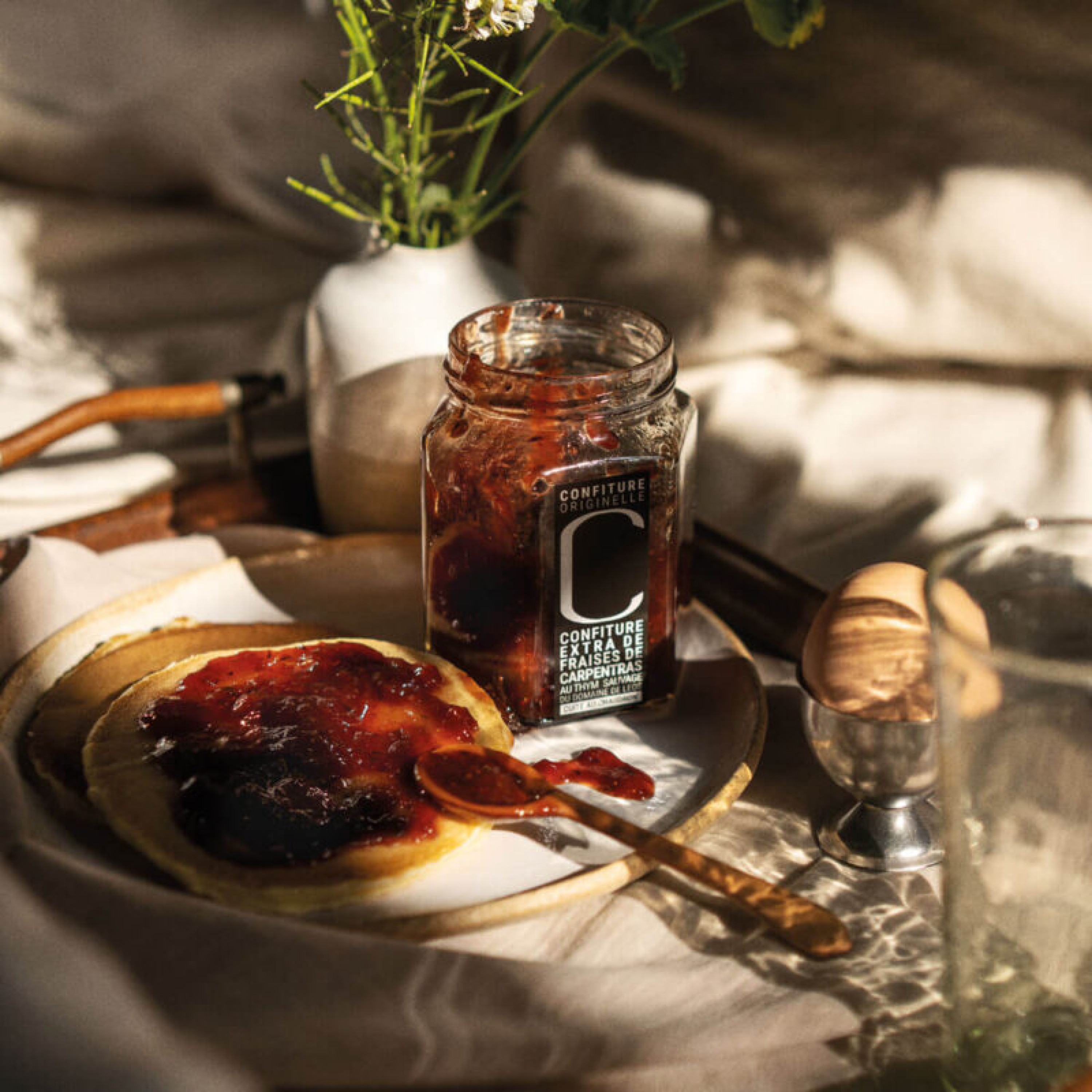 CONFITURE EXTRA DE FRAISES DE CARPENTRAS AU THYM SAUVAGE