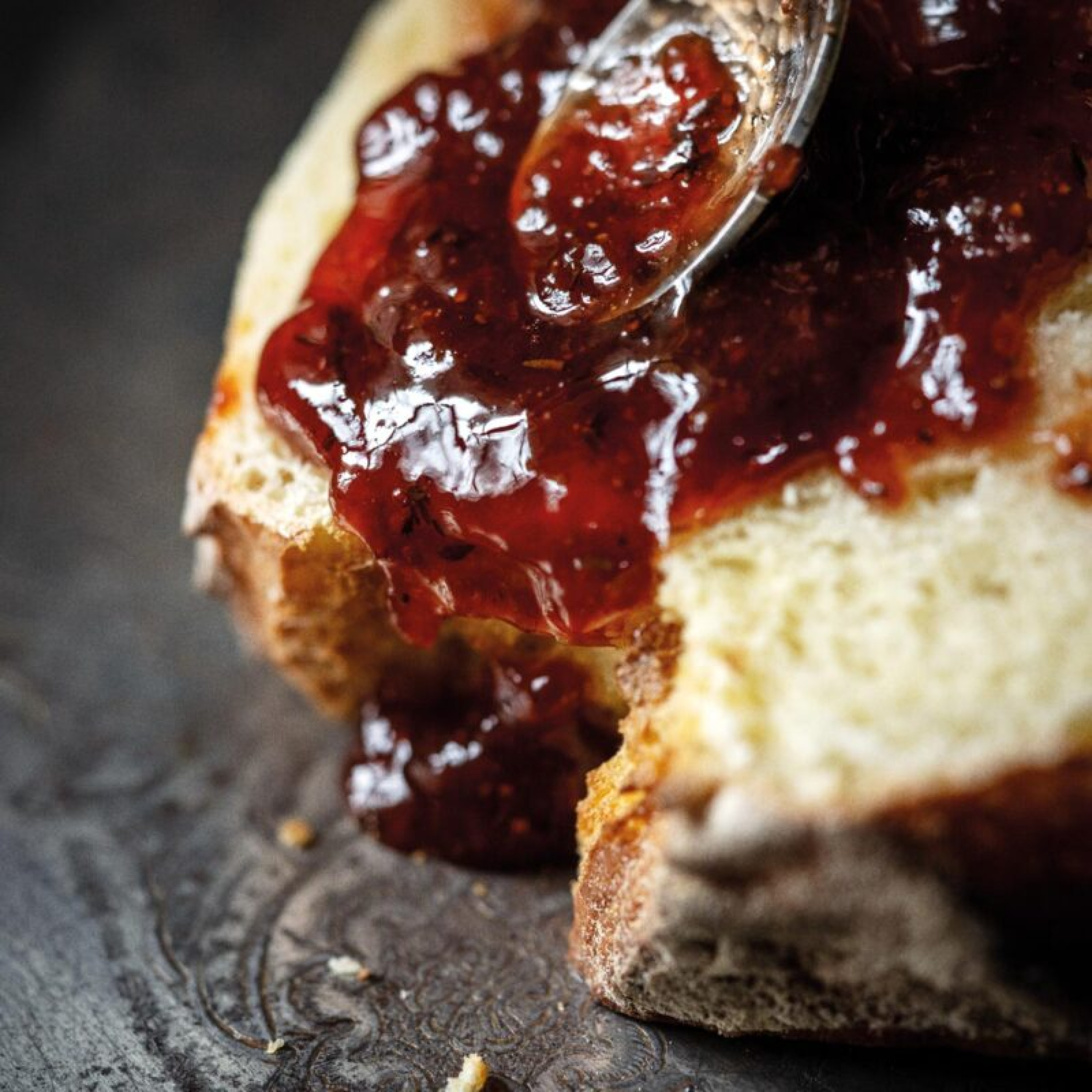 CONFITURE EXTRA DE FRAISES DE CARPENTRAS AU THYM SAUVAGE