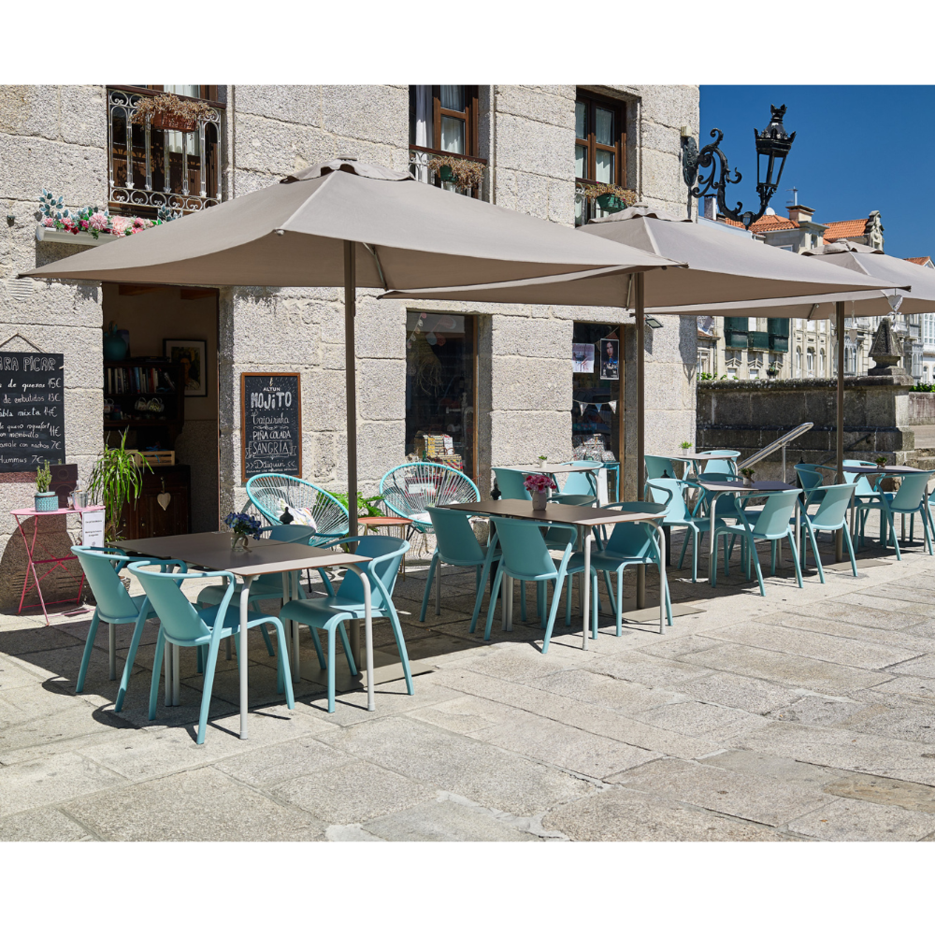 PARASOL EOLO - EZPELETA professionnel