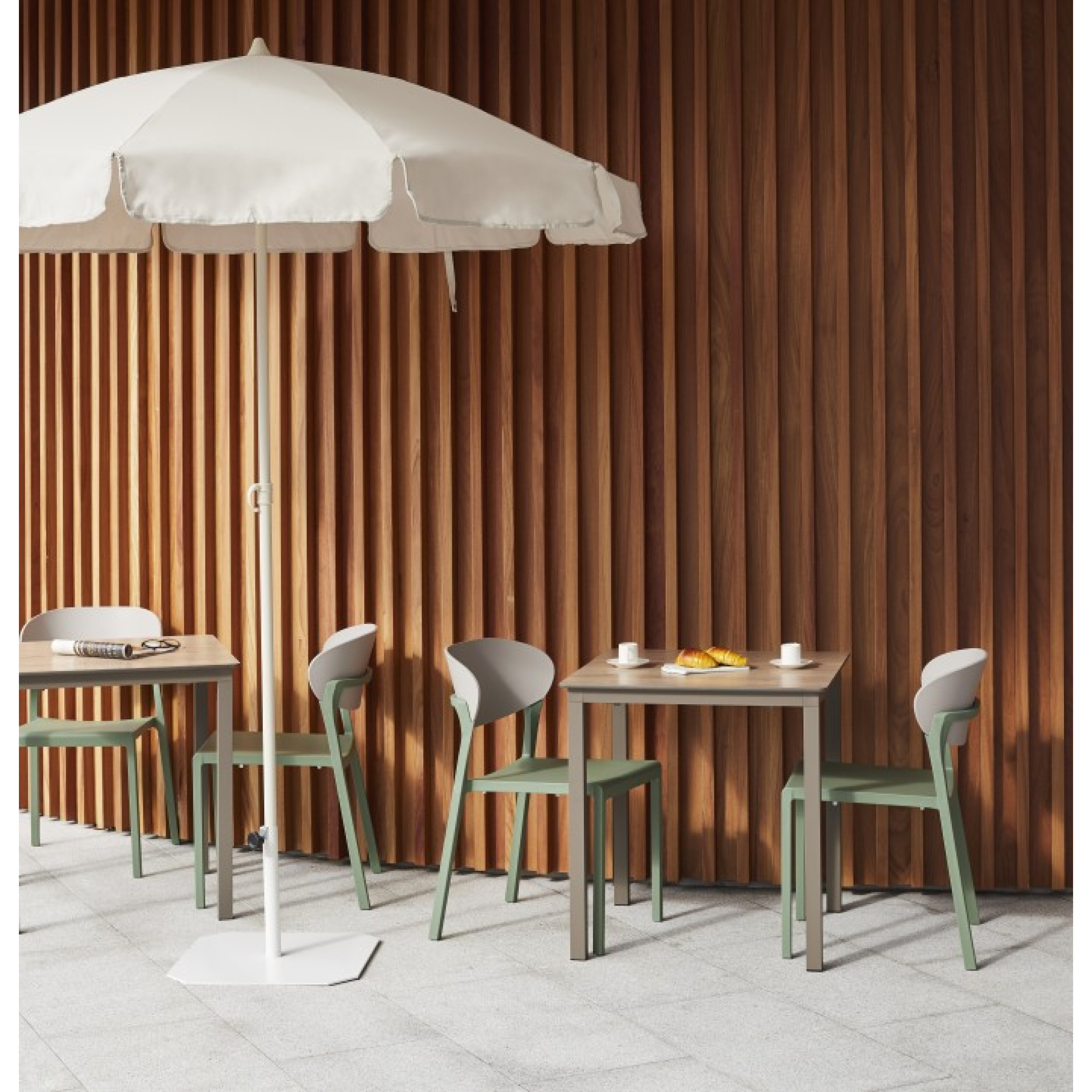 CHAISE EMPILABLE BAKE - EZPELETA PROFESSIONNEL