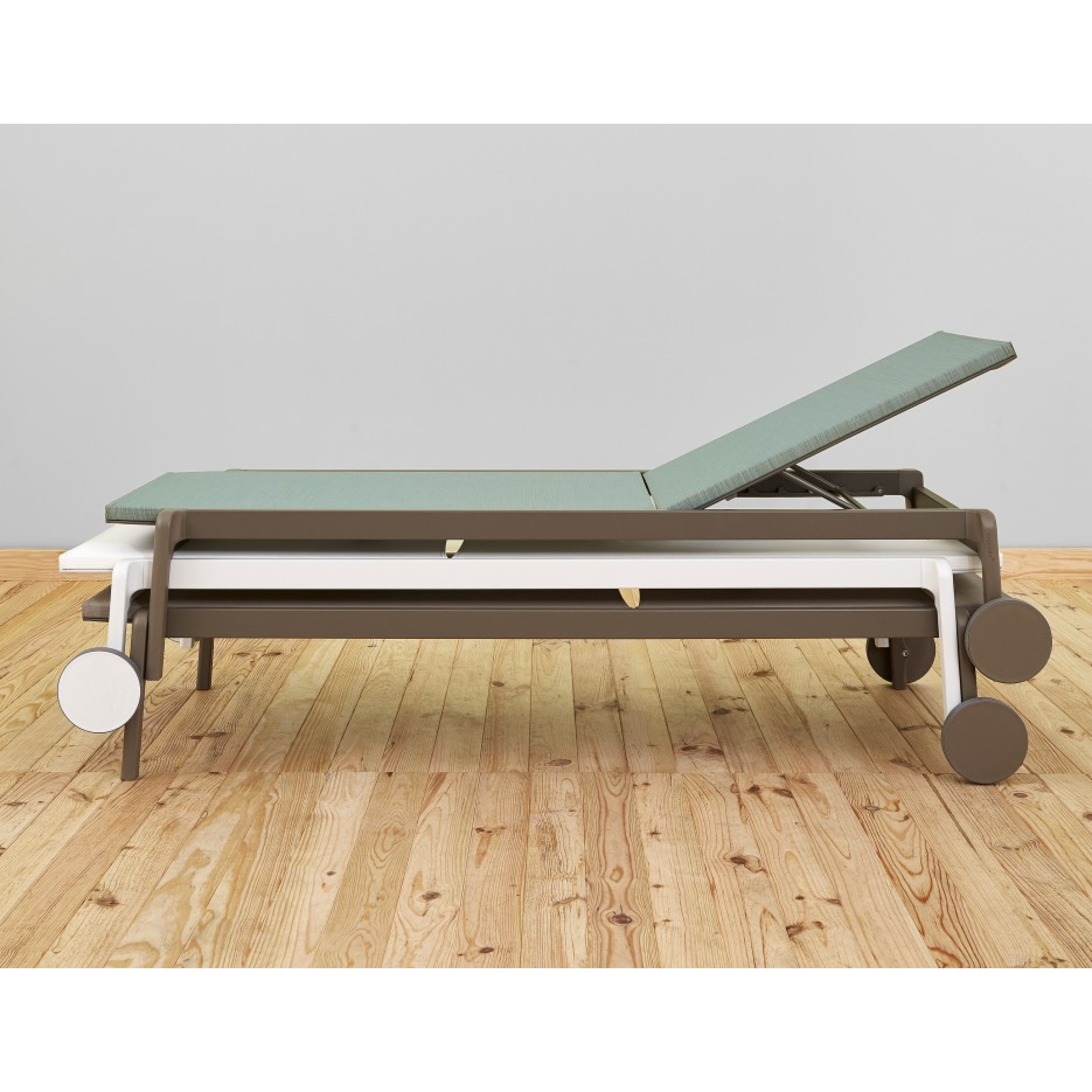 Bain de soleil LAGO - EZPELETA PROFESSIONNEL