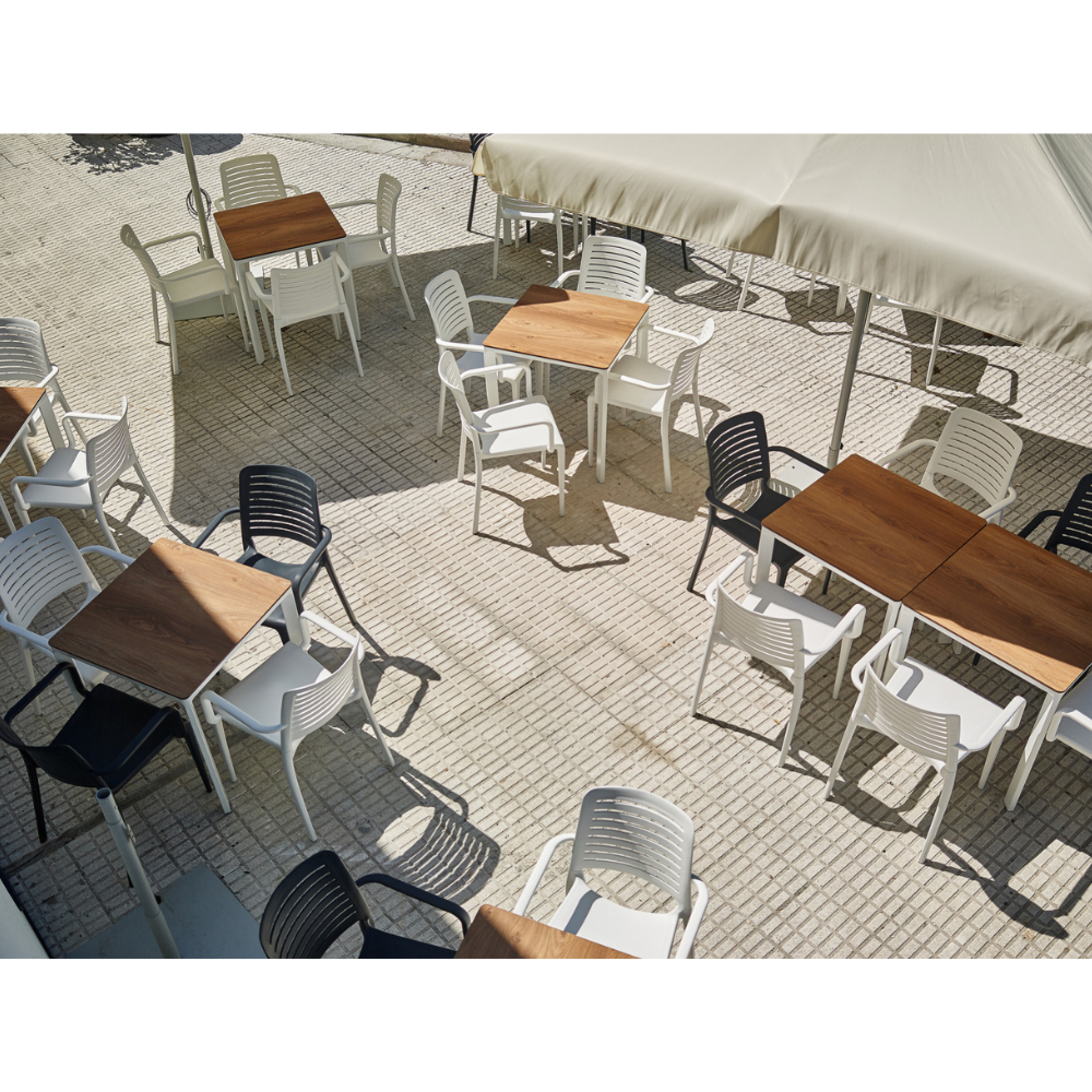 TABLE EXTÉRIEUR 80 x 80 CM MEET - EZPELETA professionnel