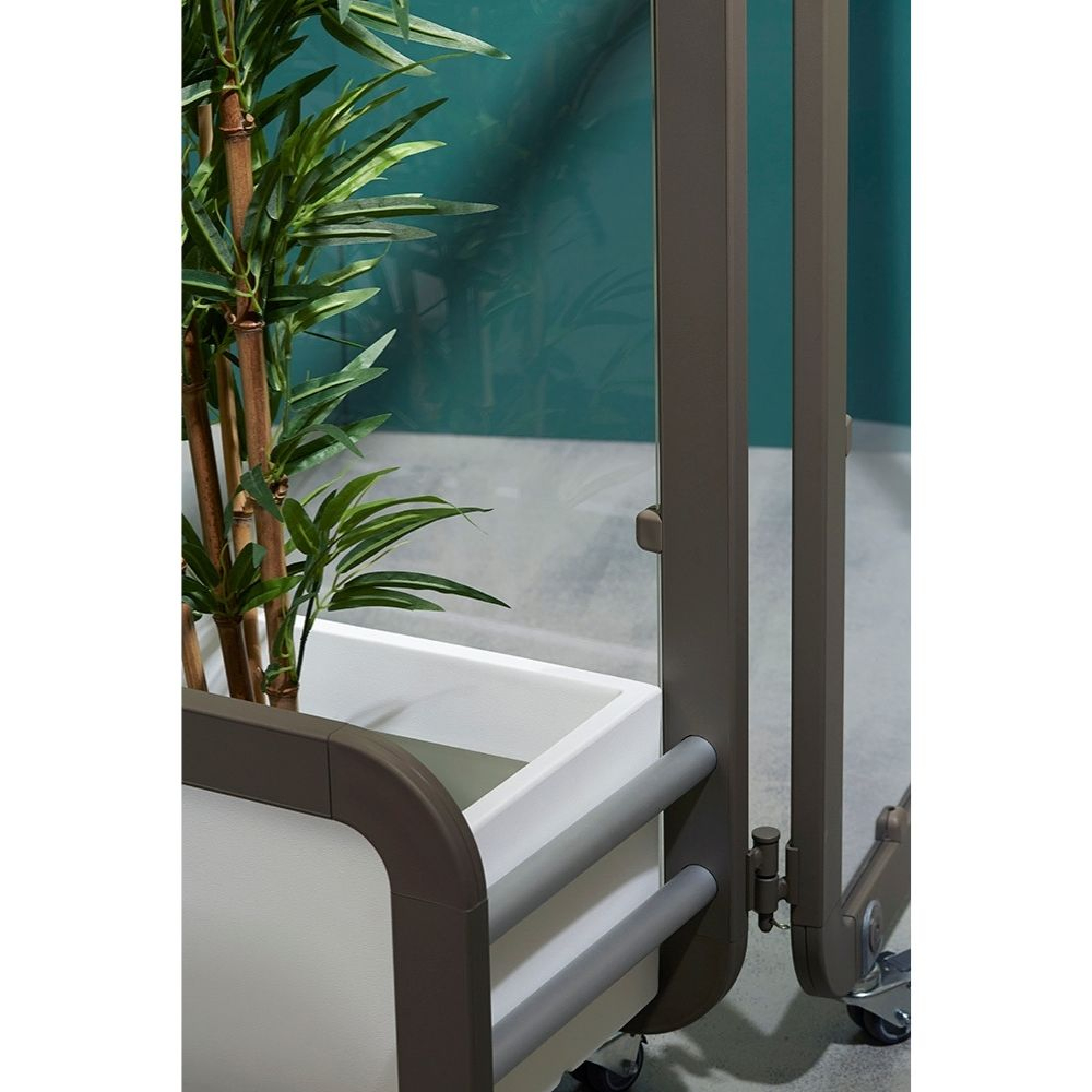 Séparateur d'espaces avec Jardinière SIENA - Ezpeleta professionnel