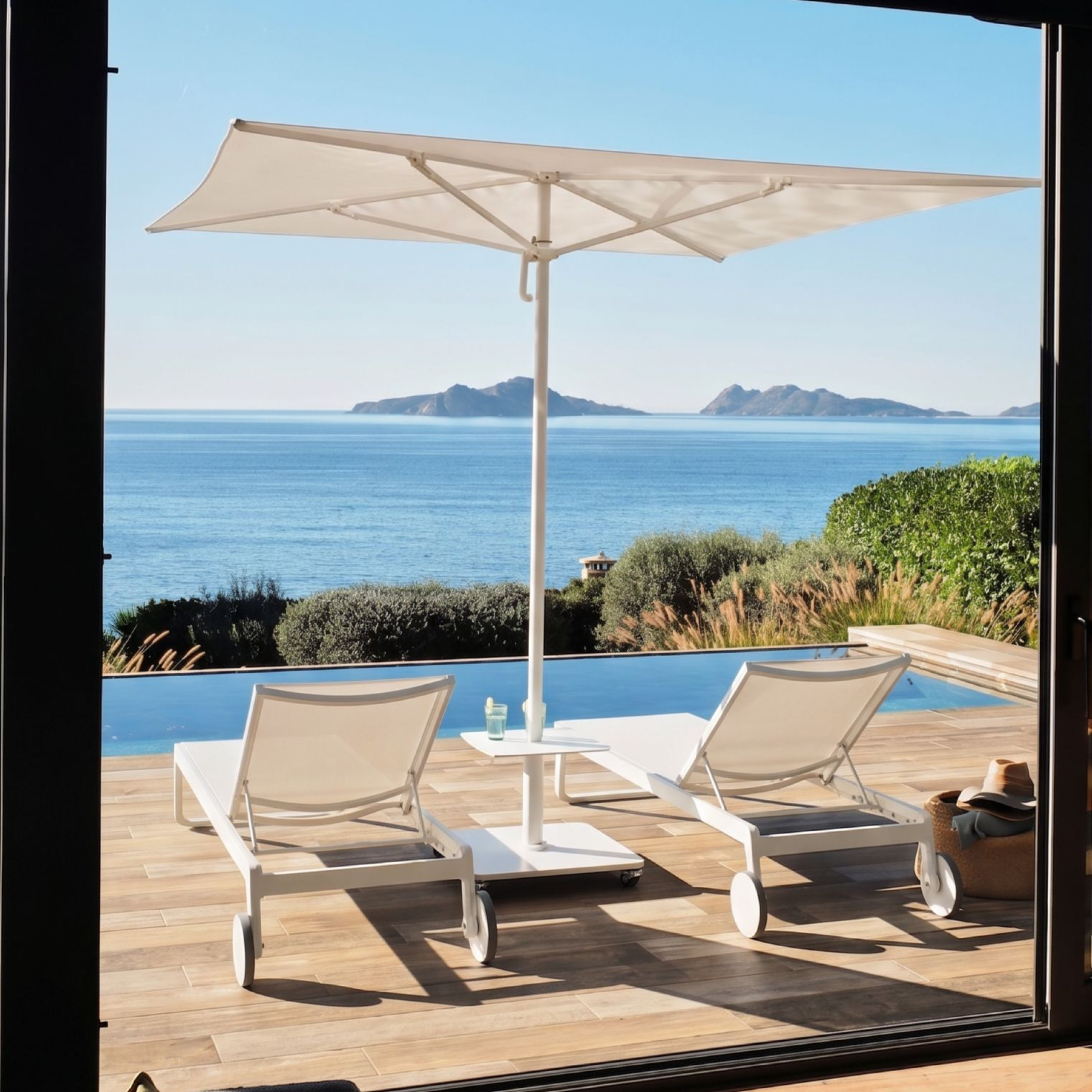 TABLE D'APPOINT POUR PARASOL - EZPELETA
