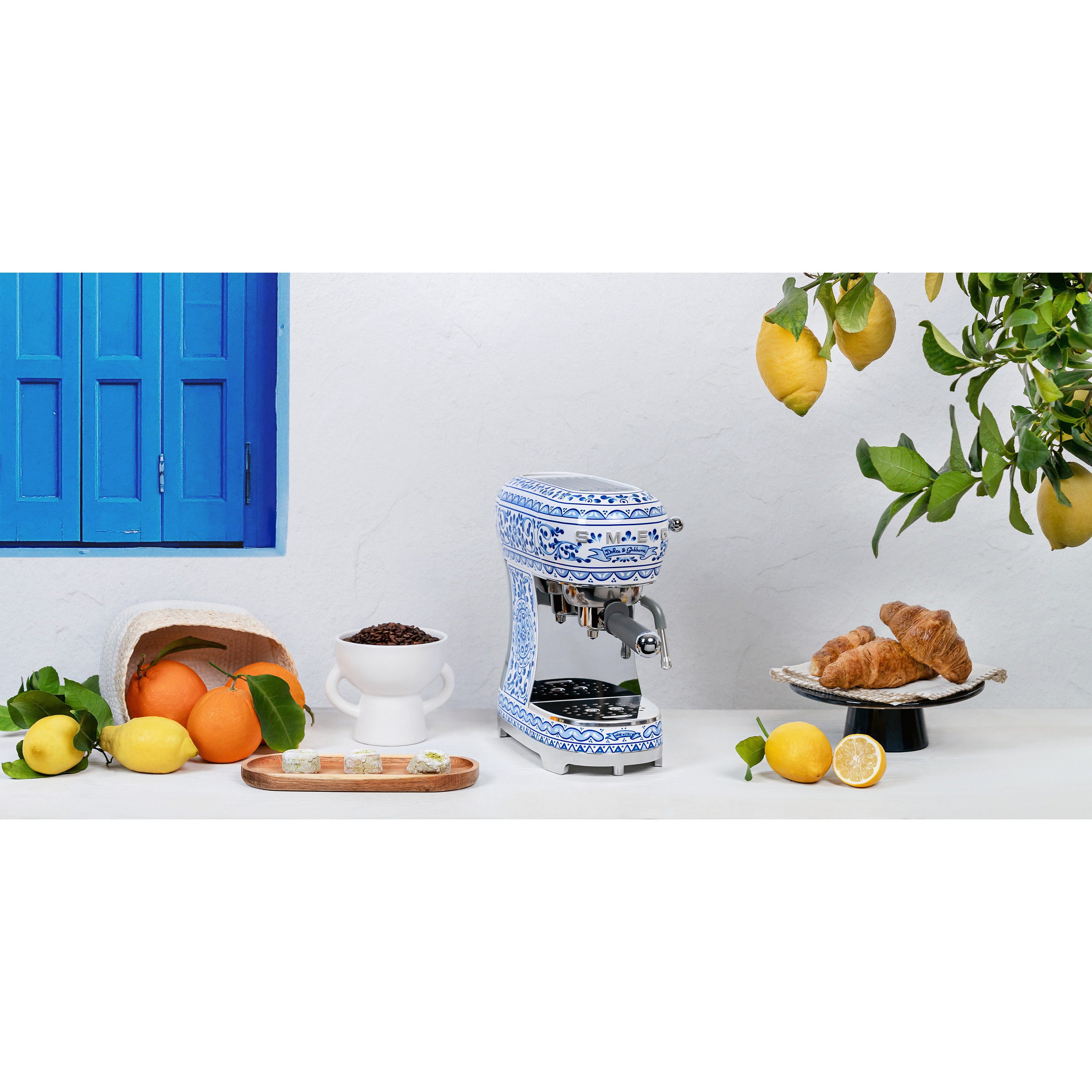 Machine à café Expresso Années 50 Ecf02 Blu Mediterraneo - Dolce & Gabbana x SMEG